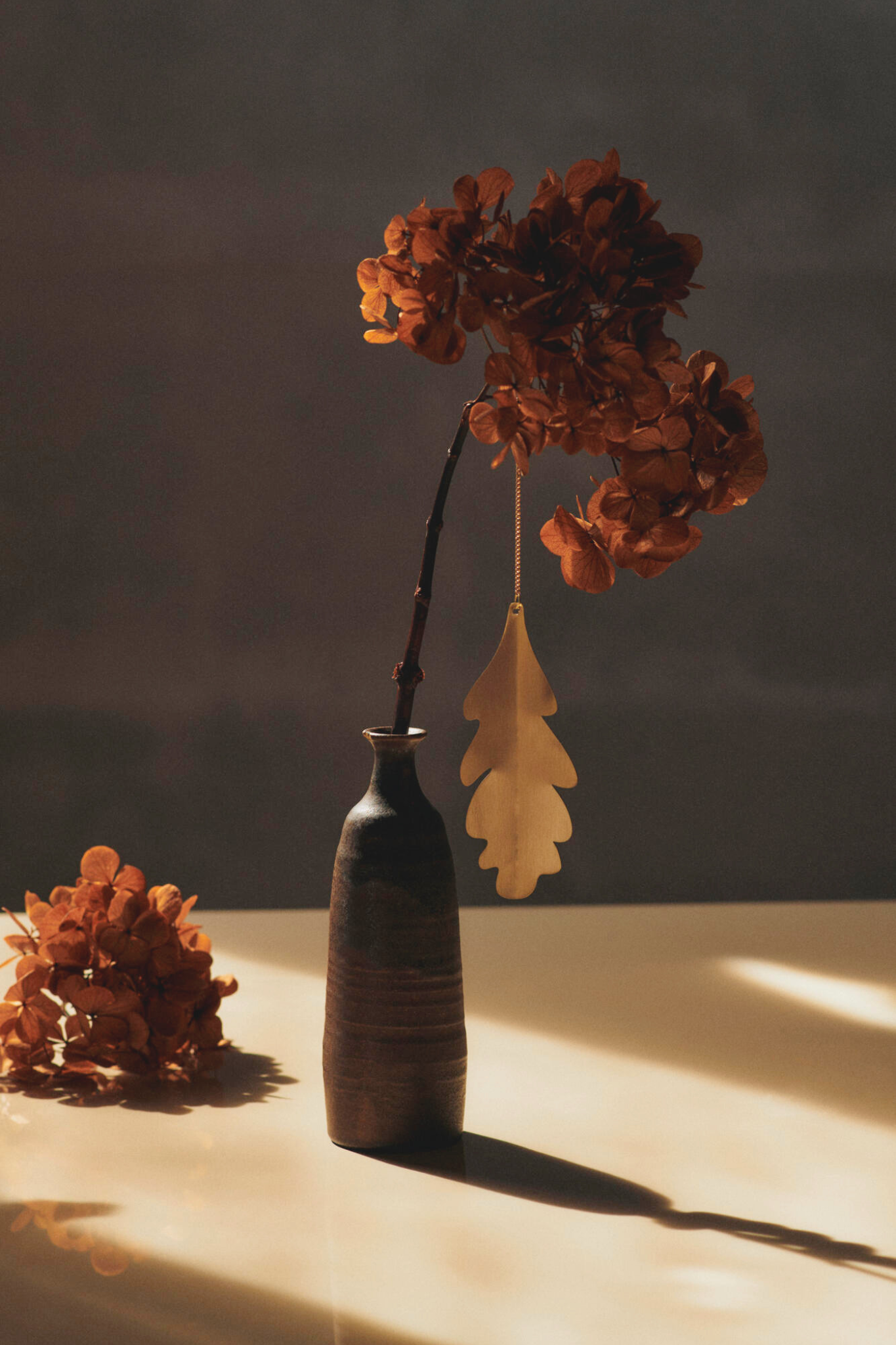 Oak Leaf juleophæng, 4 stk – Brass